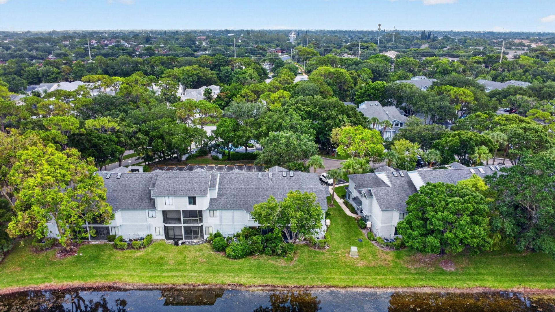 907 Harbour Pointe Way, Greenacres, FL 33413 Photo