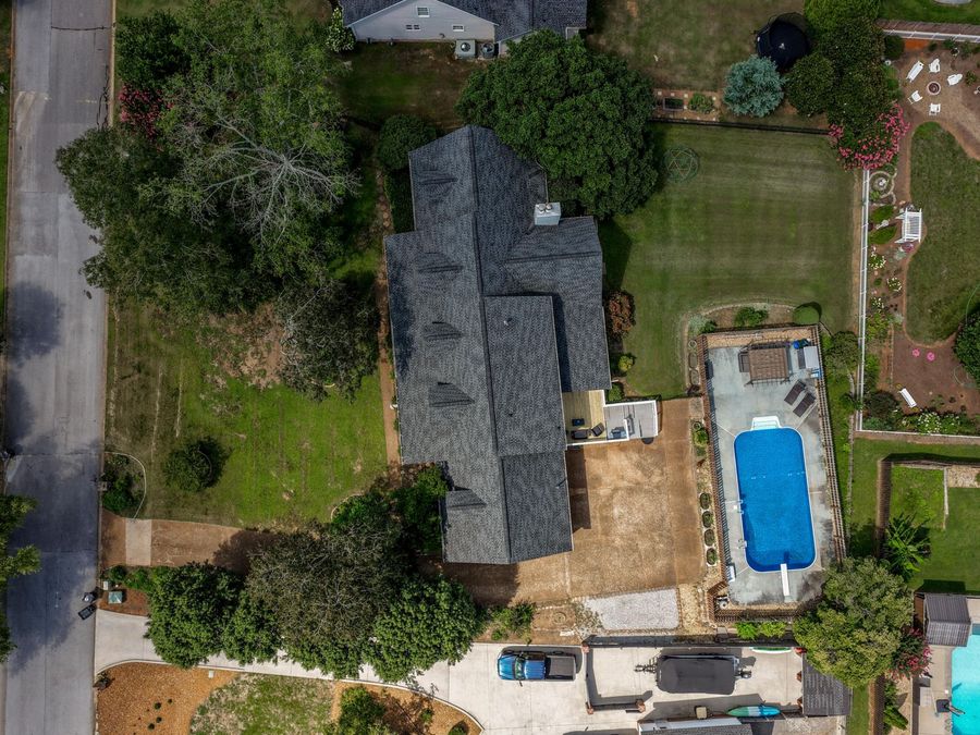 Property Image 100