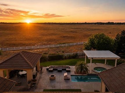 9899 Trailhead Ct, Wilton, CA 95693 Photo