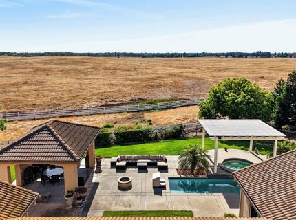 9899 Trailhead Ct, Wilton, CA 95693 Photo