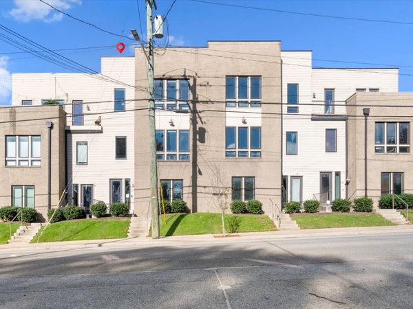 731 Douglas Ave , Nashville, TN 37207