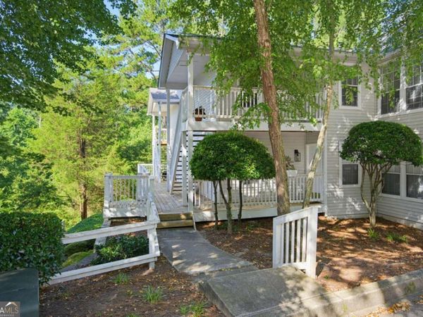 1302 Gettysburg Place, Atlanta, GA 30350