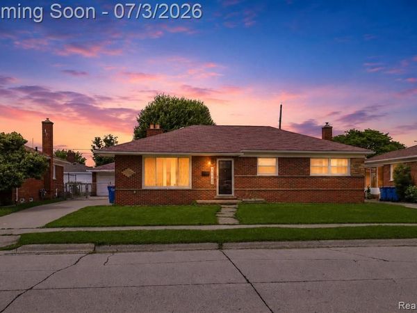 11085 Busch Avenue, Warren, MI 48089