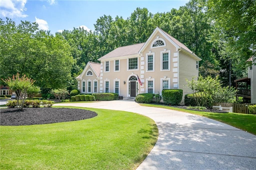 555 Ashvale Overlook, Johns Creek, GA 30005 Main Photo