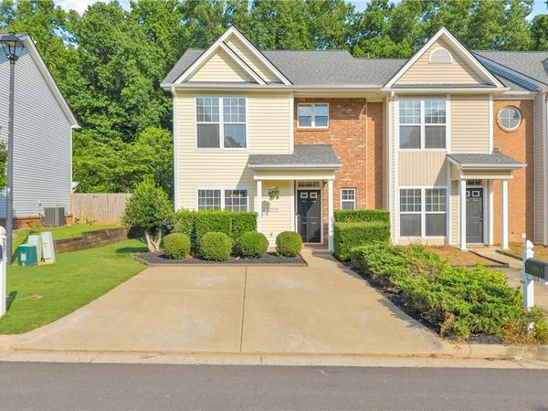 207 Pearl Chambers Drive, Dawsonville, GA 30534