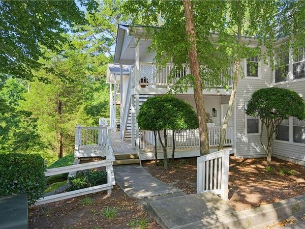 1302 Gettysburg Place, Atlanta, GA 30350