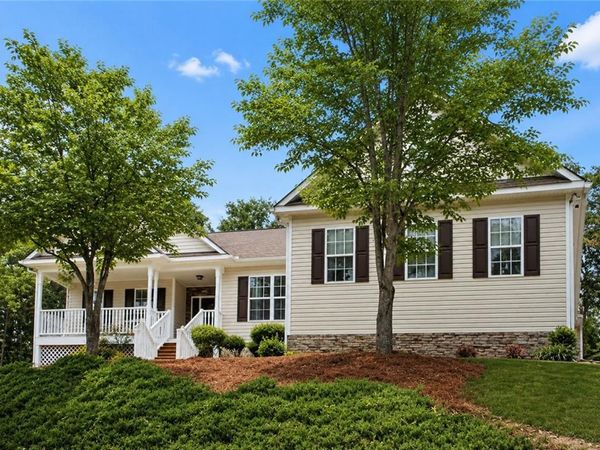 110 Winterhawk Cove, Dawsonville, GA 30534