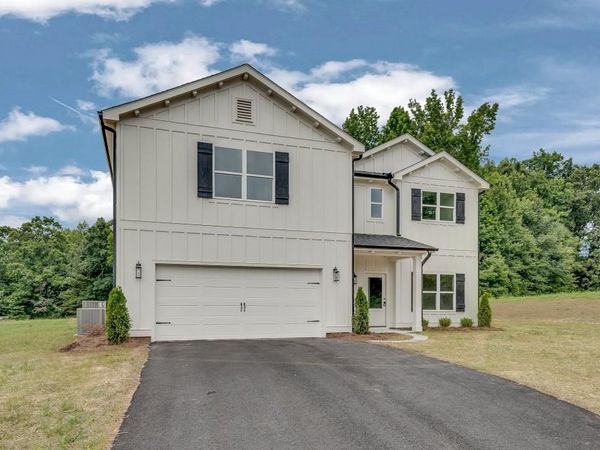 380 Pitts Chapel Road , Newborn, GA 30056