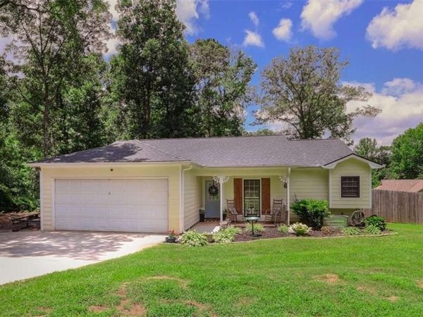 205 Wagon Wheel Trail , Senoia, GA 30276