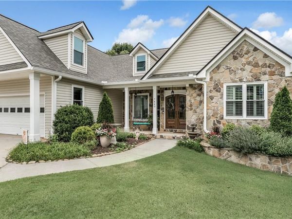 7440 Gentry Way , Cumming, GA 30041