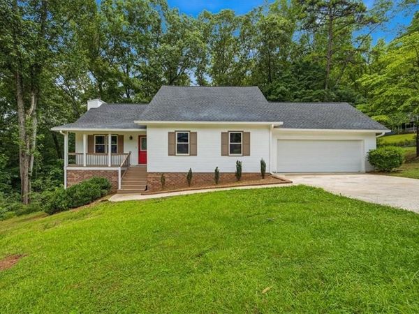 11 Ridgeview Drive SE, Silver Creek, GA 30173