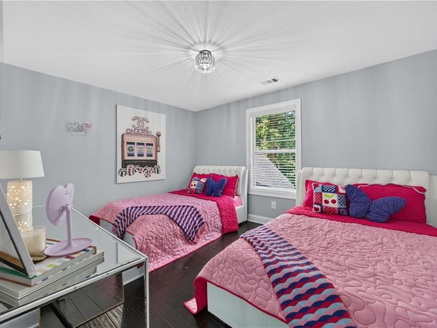 Property Image 32