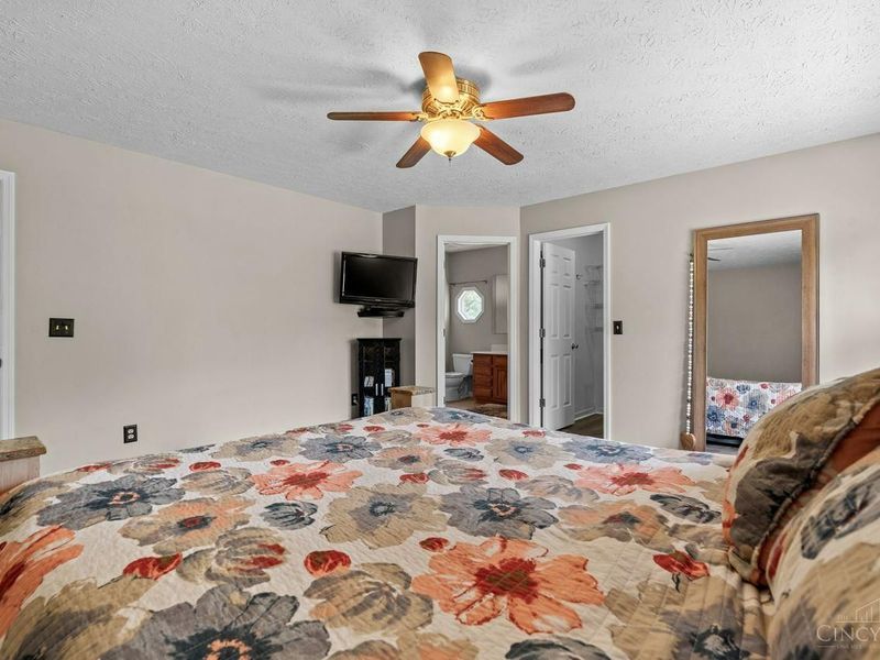 5019 Edwardsville Road, Harlan Twp, OH 45113 Photo 22
