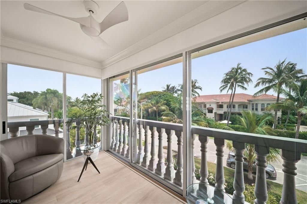 666 3rd St S, Unit 304, Naples, FL 34102 Photo