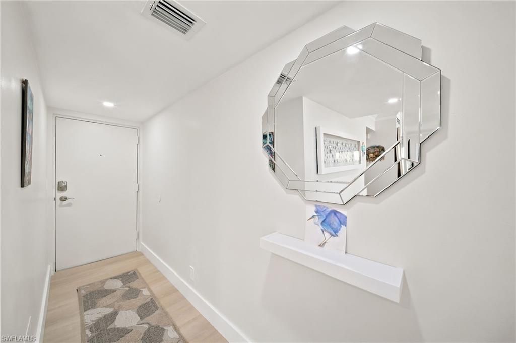 666 3rd St S, Unit 304, Naples, FL 34102 Photo
