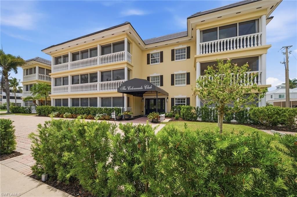 666 3rd St S, Unit 304, Naples, FL 34102 Photo