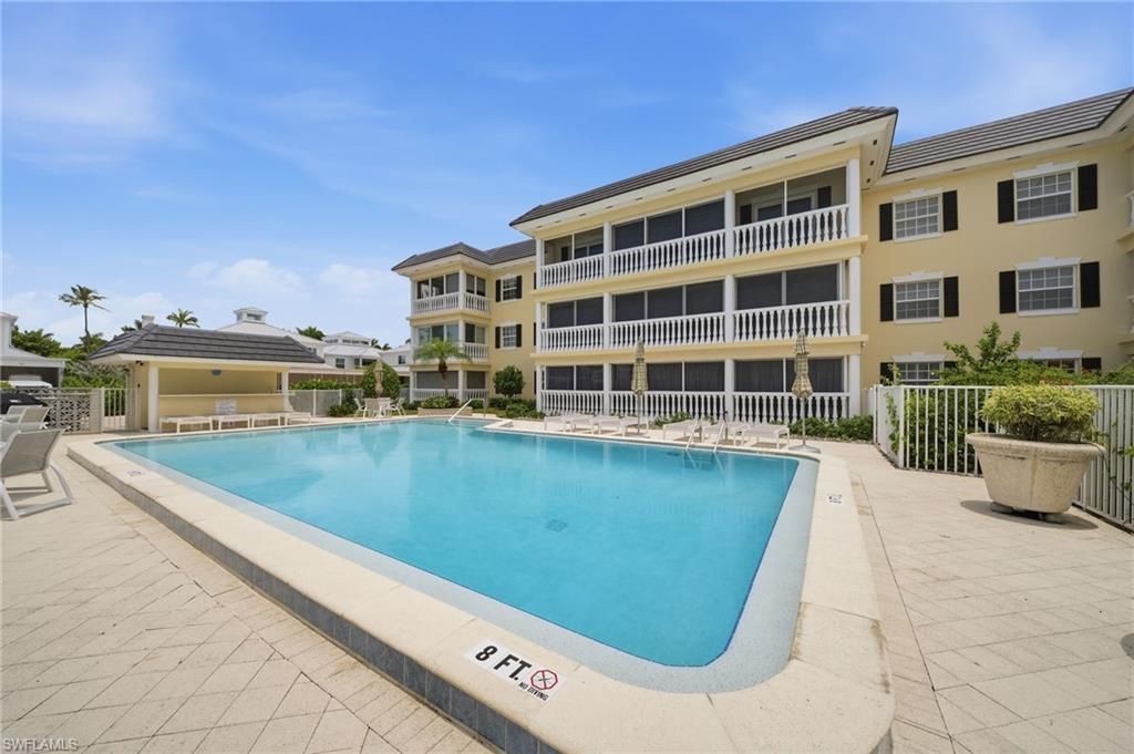 666 3rd St S, Unit 304, Naples, FL 34102 Photo