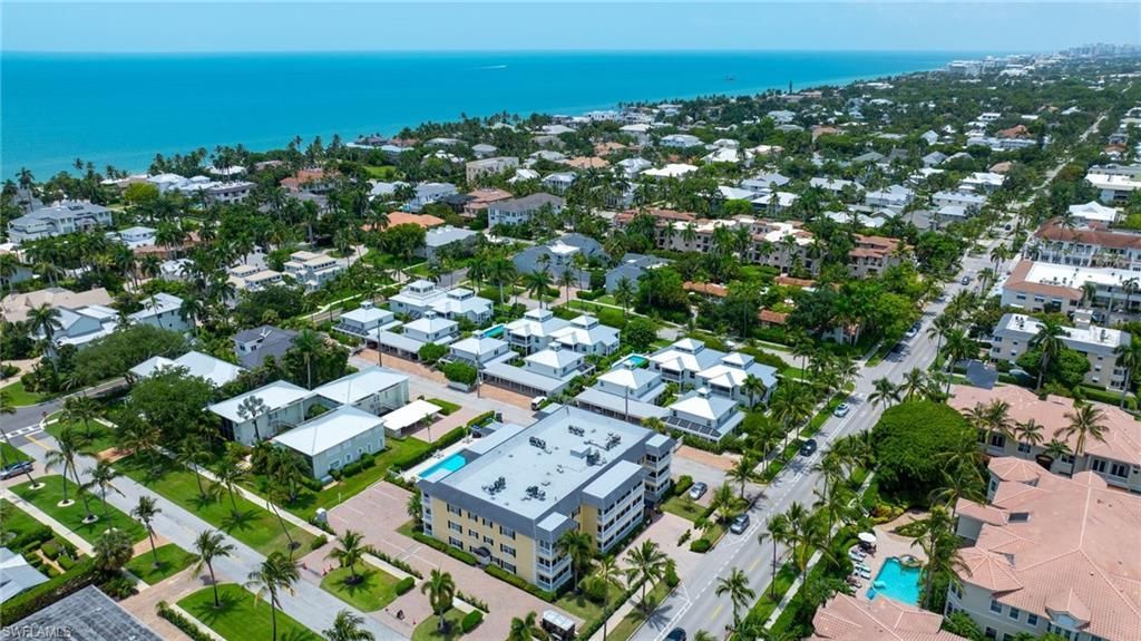 666 3rd St S, Unit 304, Naples, FL 34102 Photo
