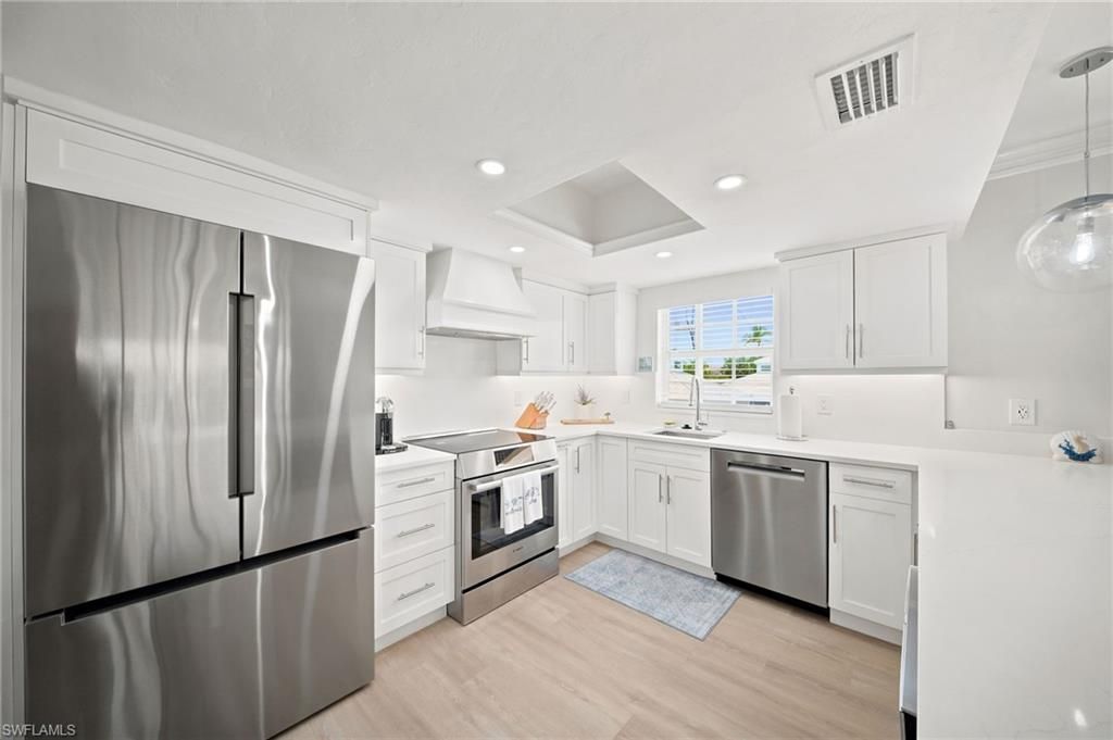 666 3rd St S, Unit 304, Naples, FL 34102 Photo