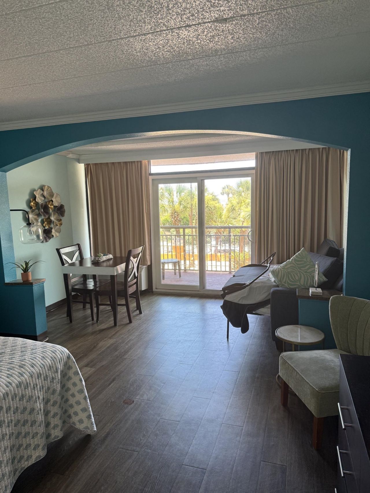 6900 Ocean Blvd. N Photo 5