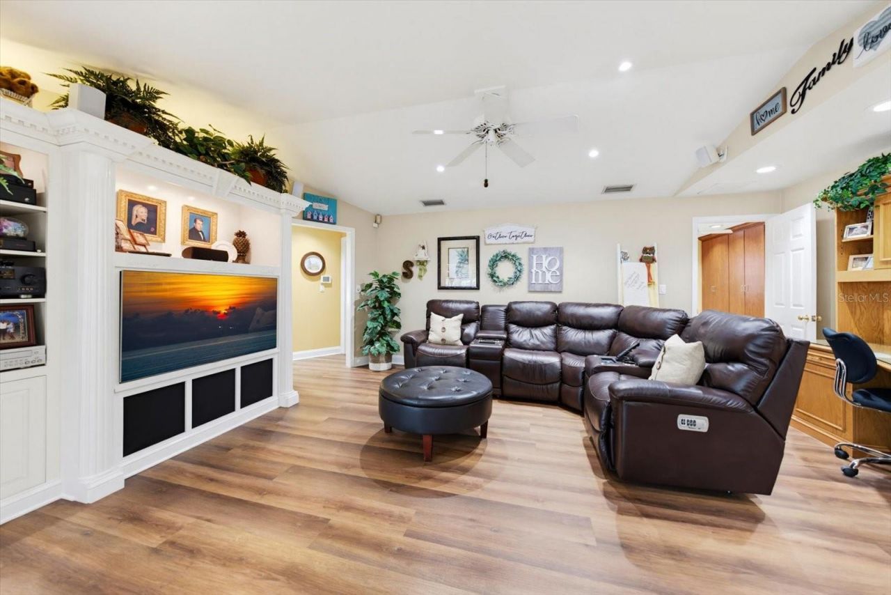 4141 Winding Willow Drive, Palm Harbor, FL 34683 Photo