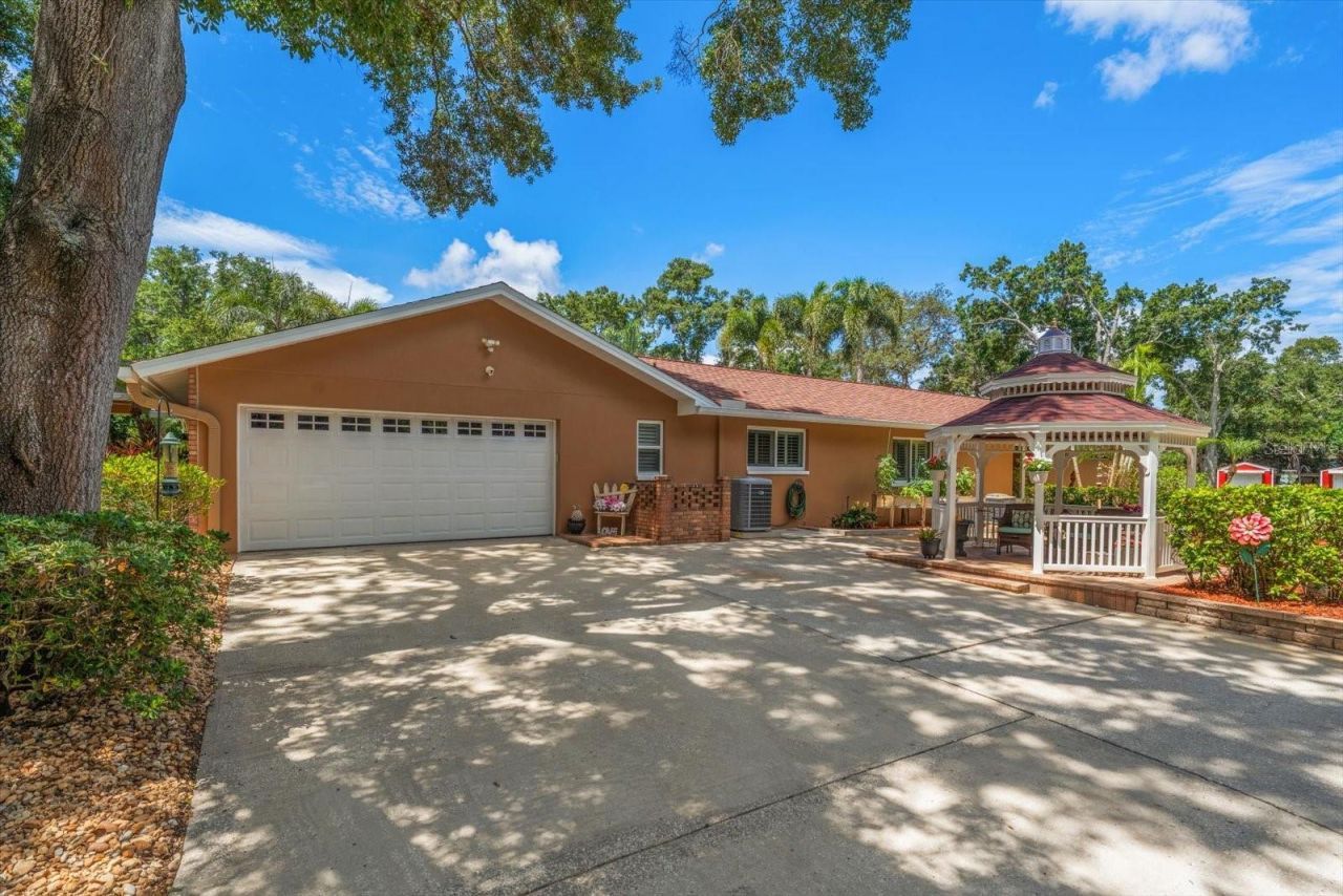 4141 Winding Willow Drive, Palm Harbor, FL 34683 Photo