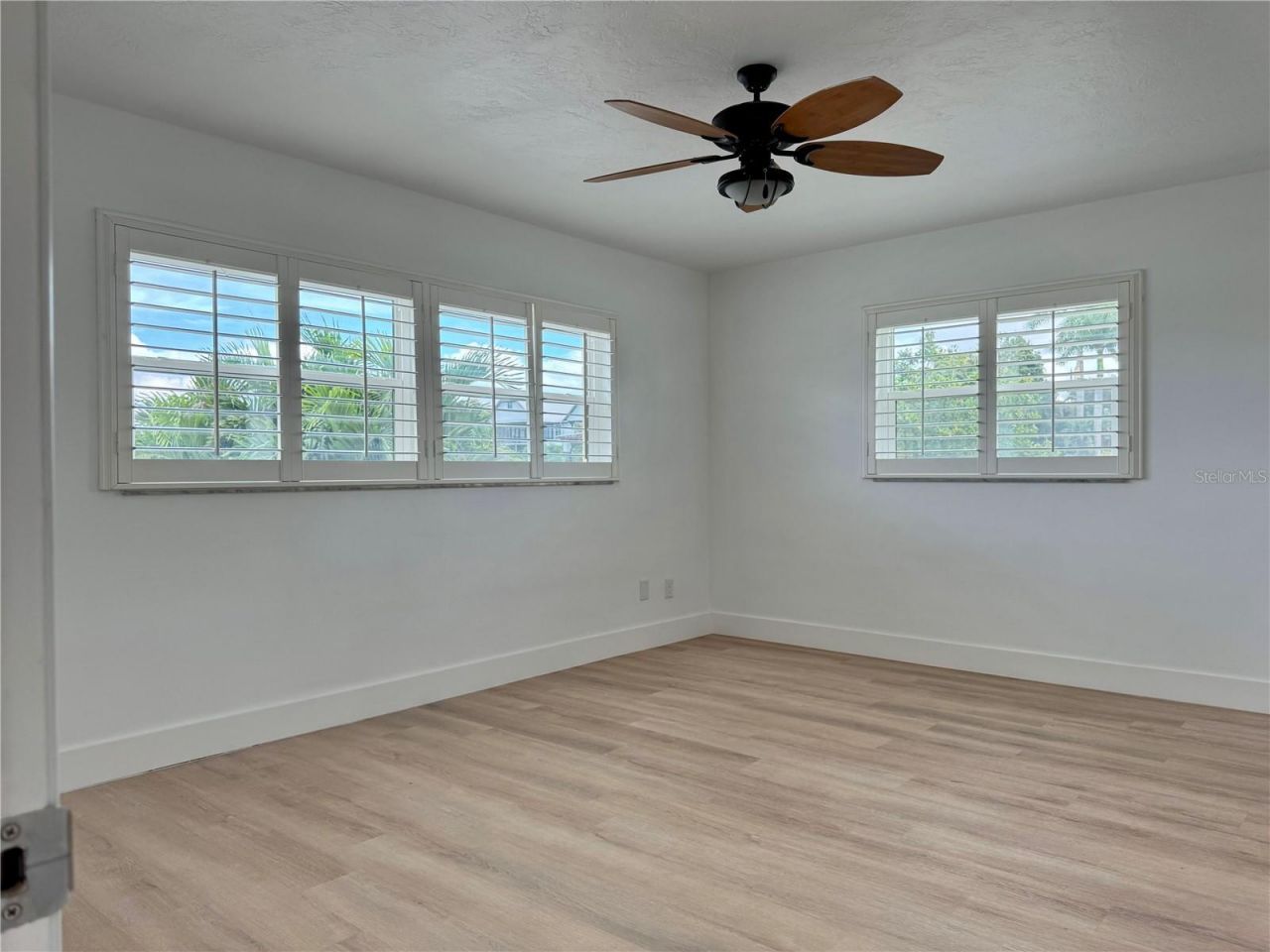 902 Oakwood Drive, Largo, FL 33770 Photo