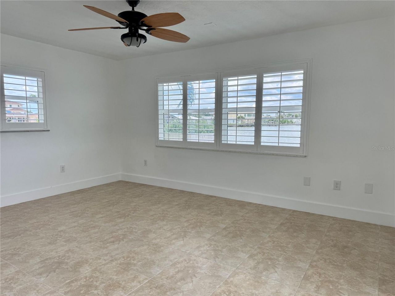902 Oakwood Drive, Largo, FL 33770 Photo