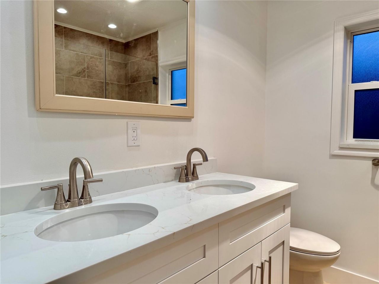 902 Oakwood Drive, Largo, FL 33770 Photo