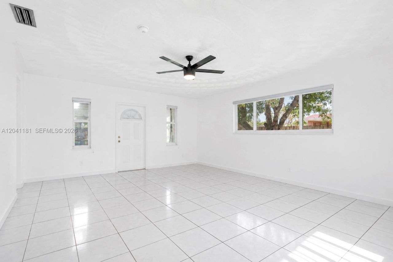 8981 SW 127th Ter, Miami, FL 33176 Photo