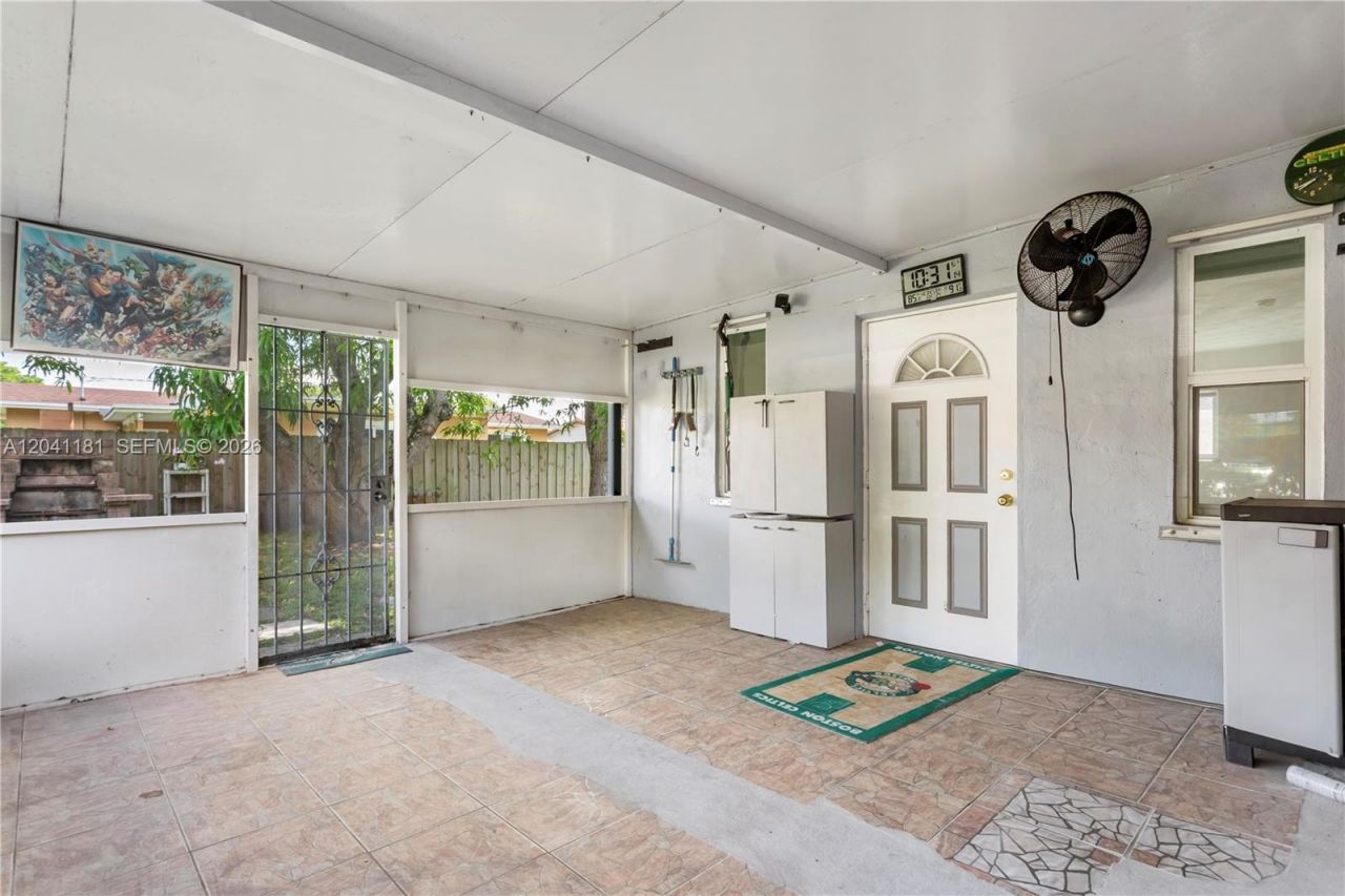 8981 SW 127th Ter, Miami, FL 33176 Photo