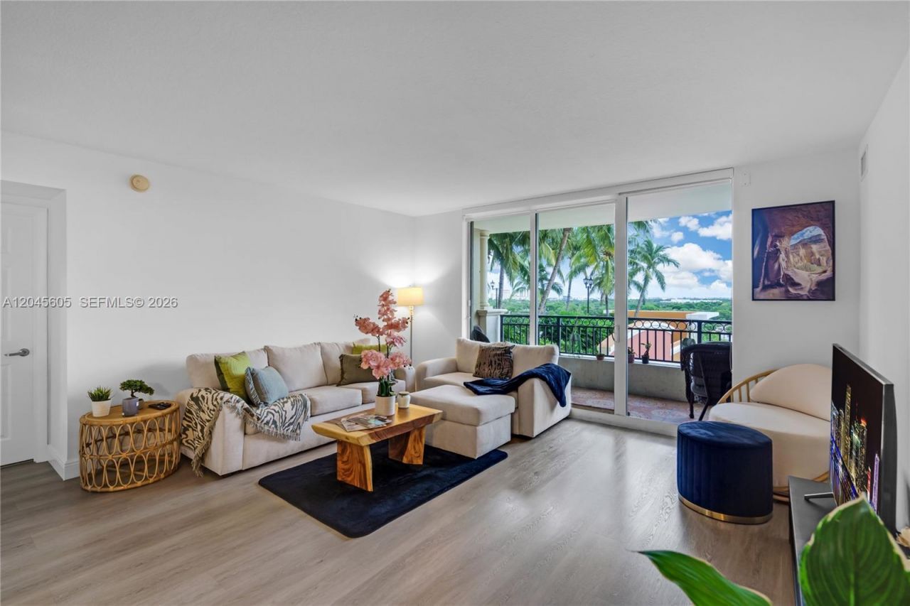 3232 SW 22nd Ter , Unit 804, Miami, FL 33145 Photo