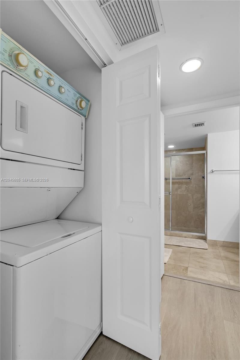 3232 SW 22nd Ter , Unit 804, Miami, FL 33145 Photo