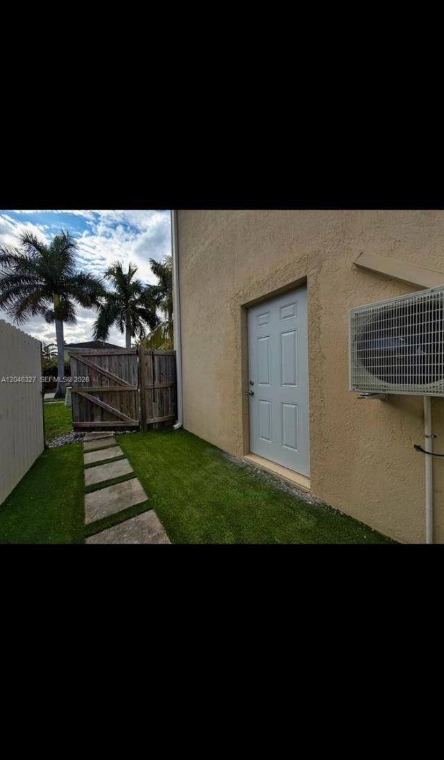 449 SE 31st Ave, Homestead, FL 33033 Photo