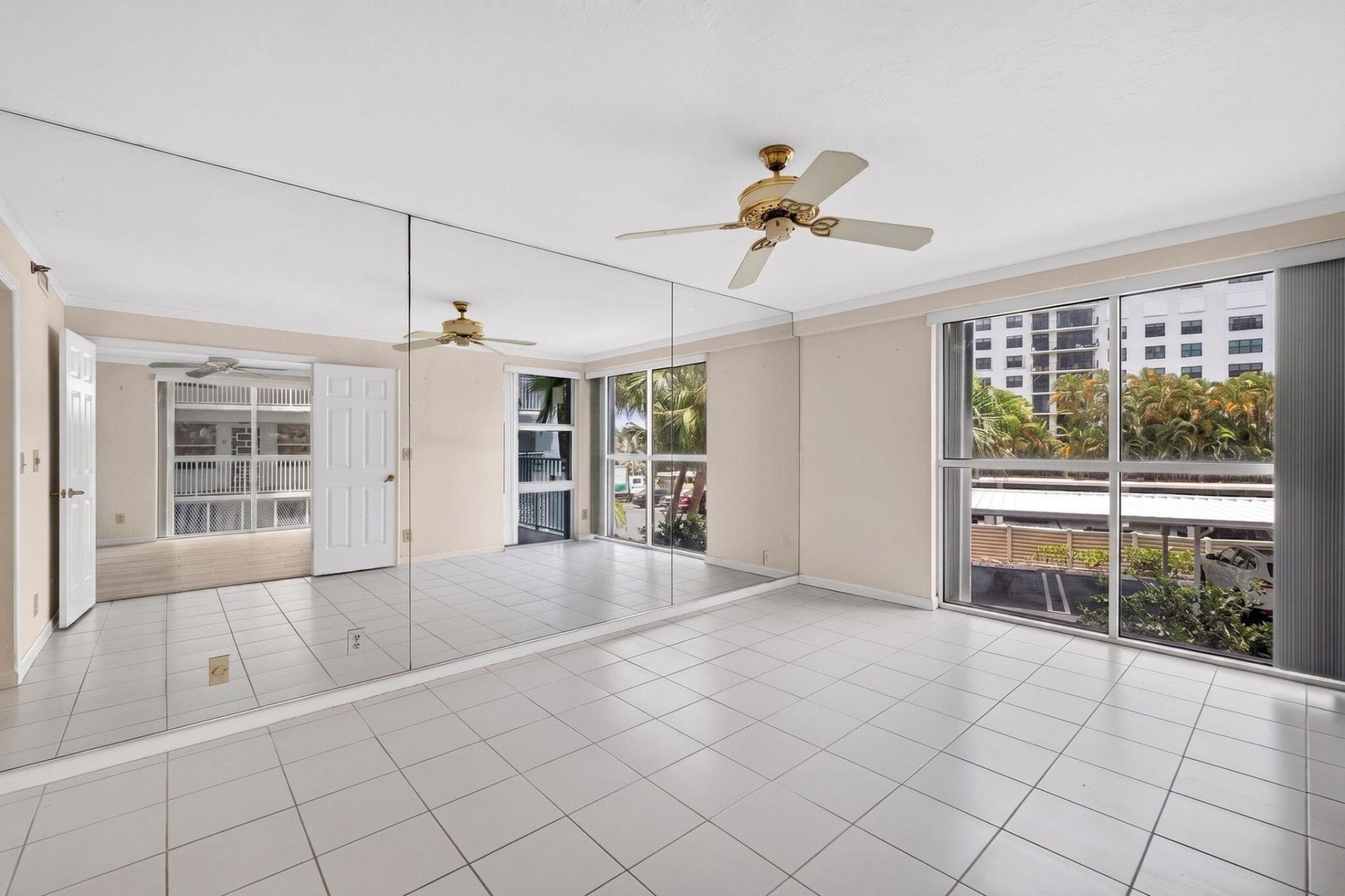 3901 S Flagler Drive, Unit 204, West Palm Beach, FL 33405 Photo