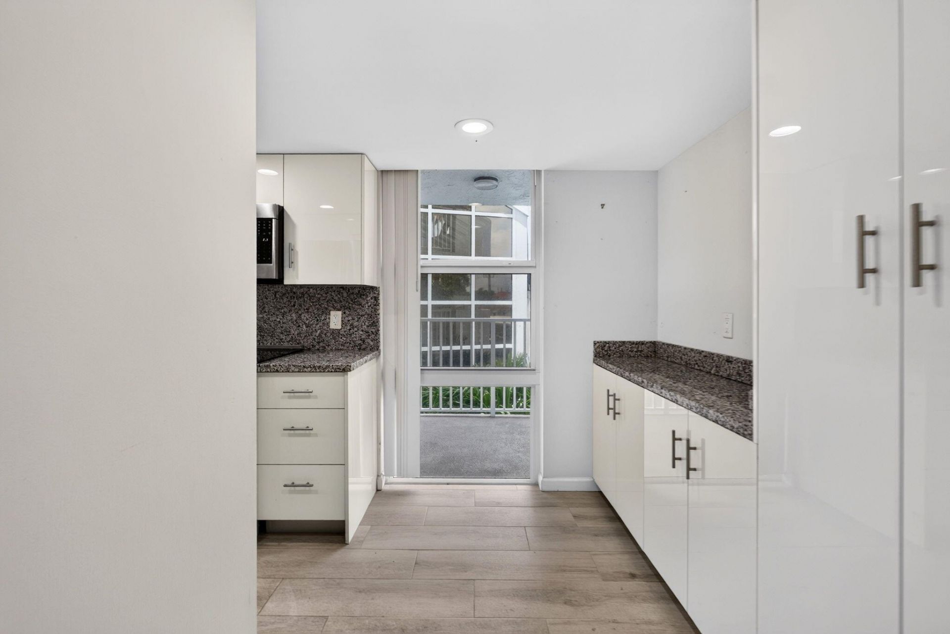 3901 S Flagler Drive, Unit 204, West Palm Beach, FL 33405 Photo