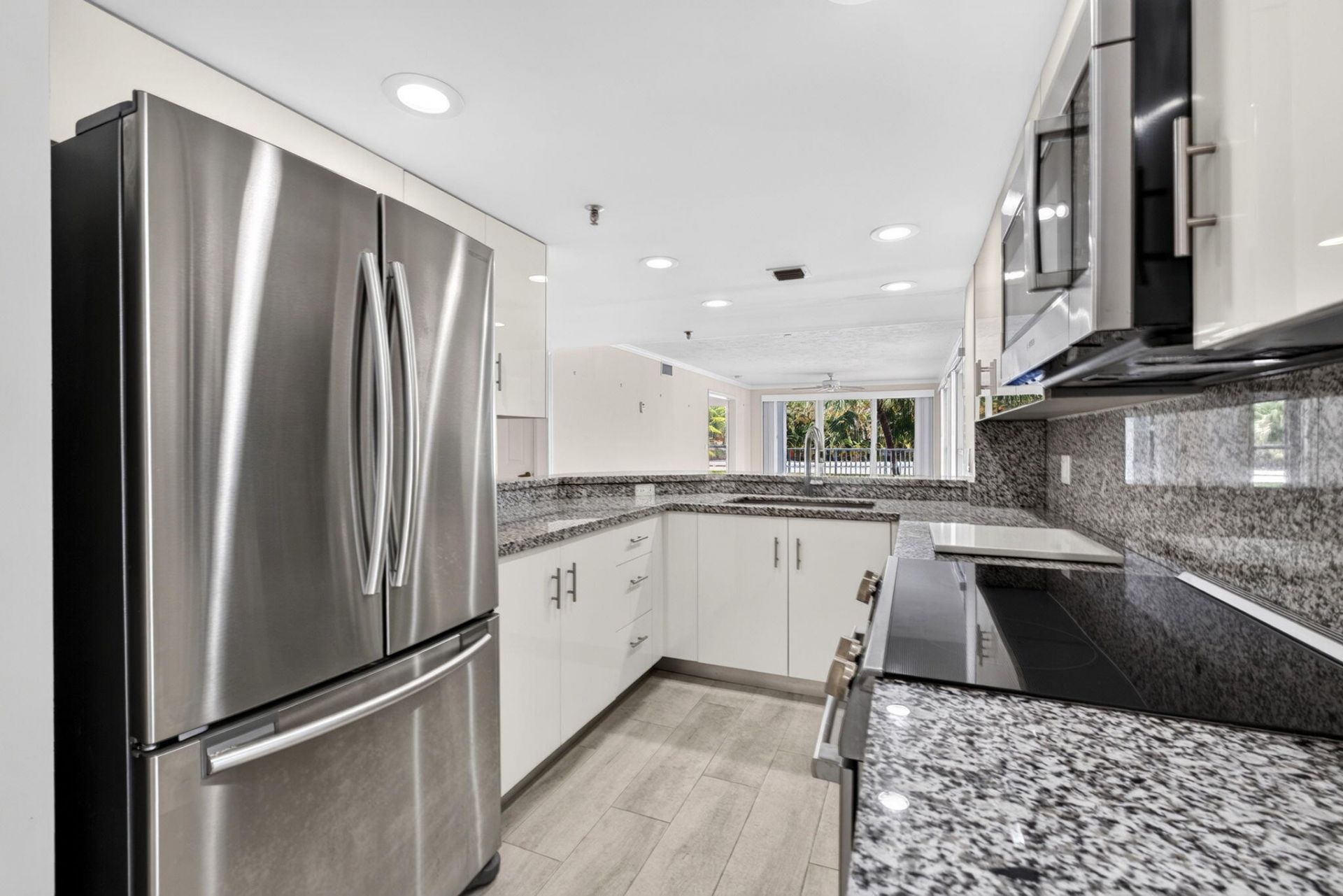3901 S Flagler Drive, Unit 204, West Palm Beach, FL 33405 Photo