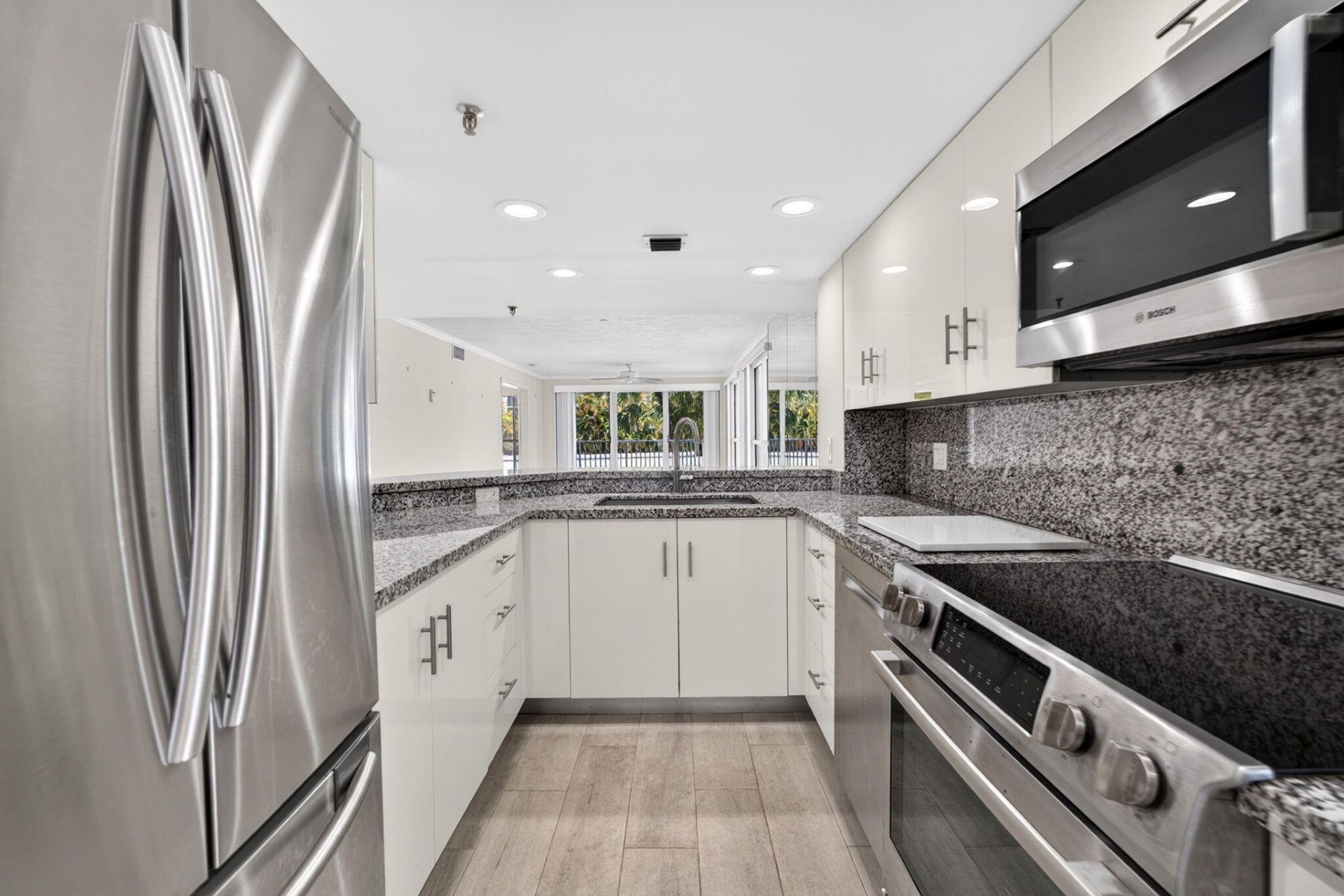 3901 S Flagler Drive, Unit 204, West Palm Beach, FL 33405 Photo