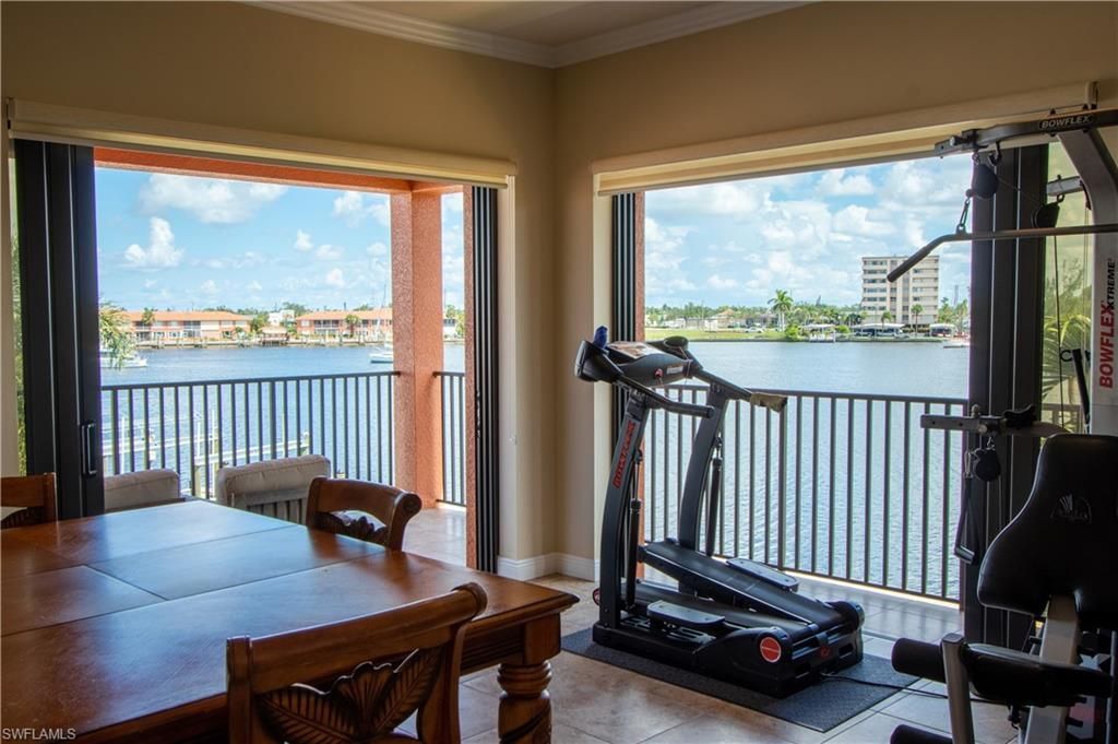 447 Avalon Dr, Cape Coral, FL 33904 Photo