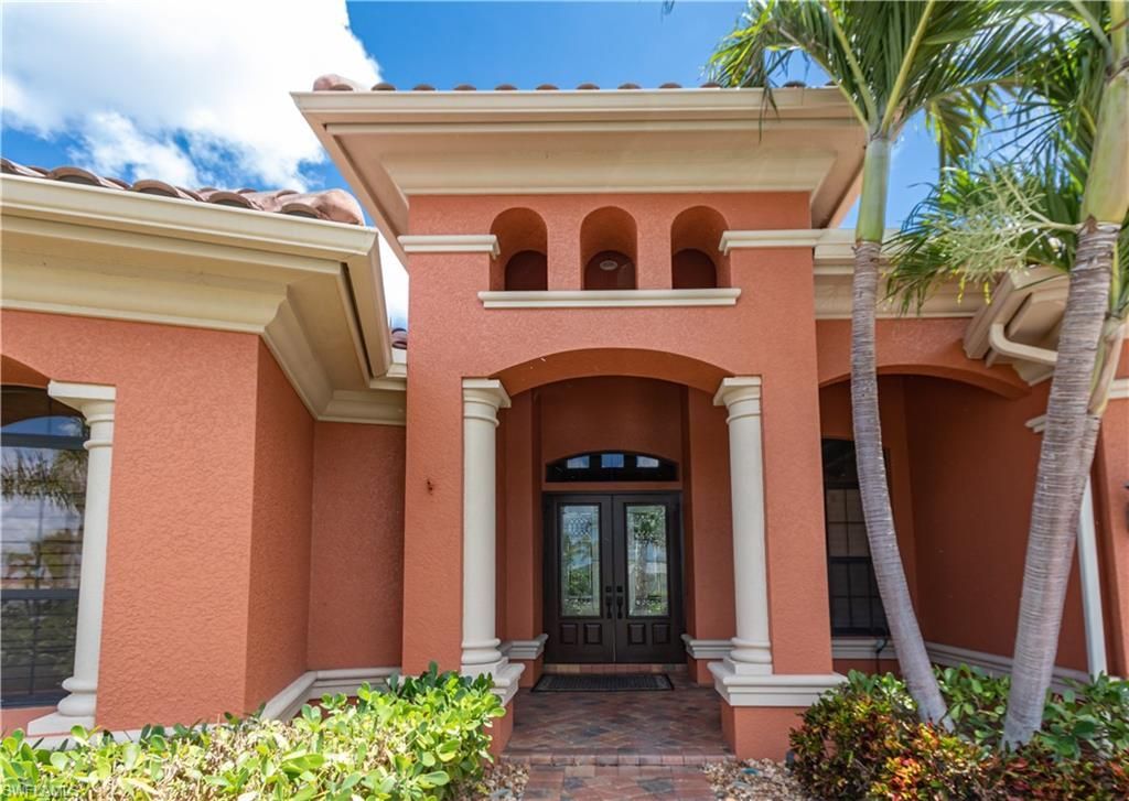 447 Avalon Dr, Cape Coral, FL 33904 Photo