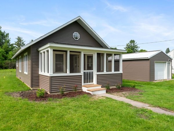 6066 Hemlock Street, Indian River, MI 49749