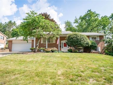 511 Bachtel Street SE, North Canton, OH 44720