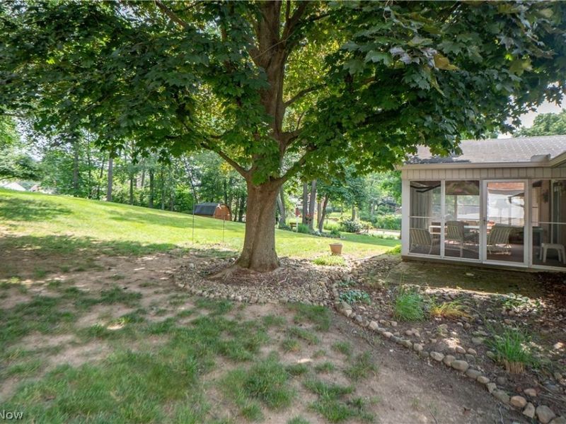 511 Bachtel Street SE, North Canton, OH 44720 Photo 33