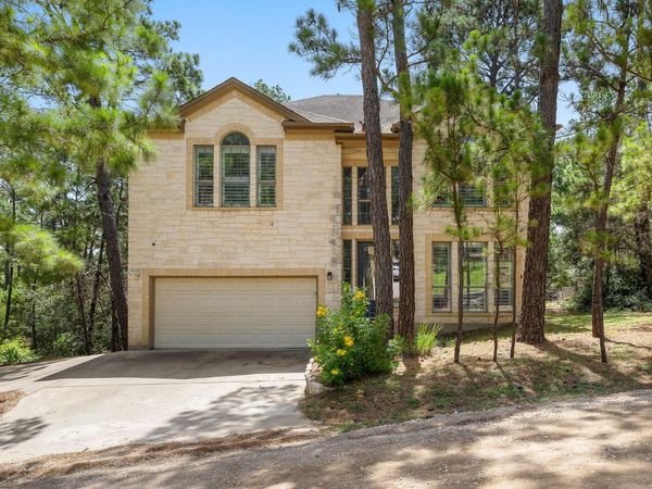131 Molokini DR, Bastrop, TX 78602