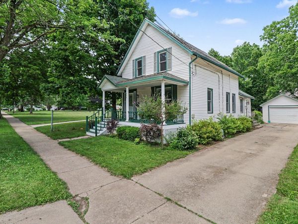 620 W Mansion Street, Marshall, MI 49068