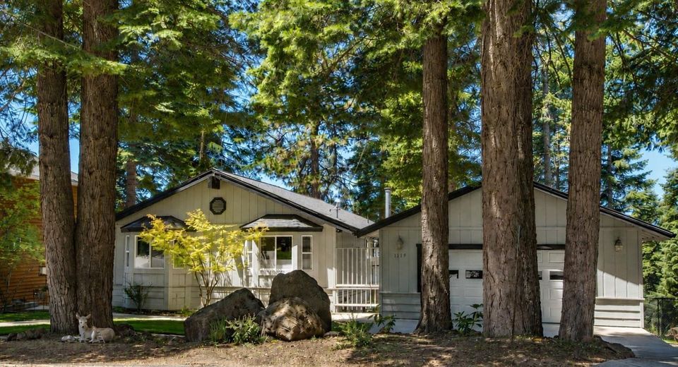 1119 Lassen View Drive, Lake Almanor, CA 00000 Photo