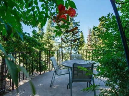 1119 Lassen View Drive, Lake Almanor, CA 00000 Photo