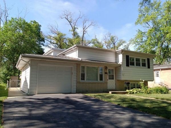 319 Park Drive , Northbrook, IL 60062