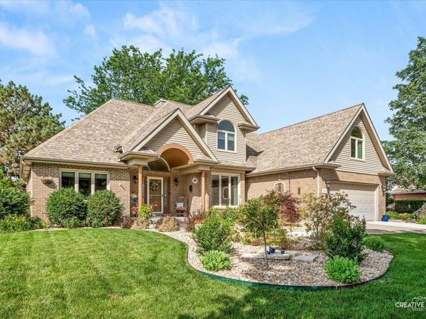 1011 Erins Glen Drive , Joliet, IL 60431