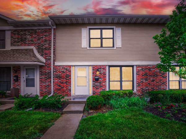 4132 Brentwood Lane, Waukegan, IL 60087